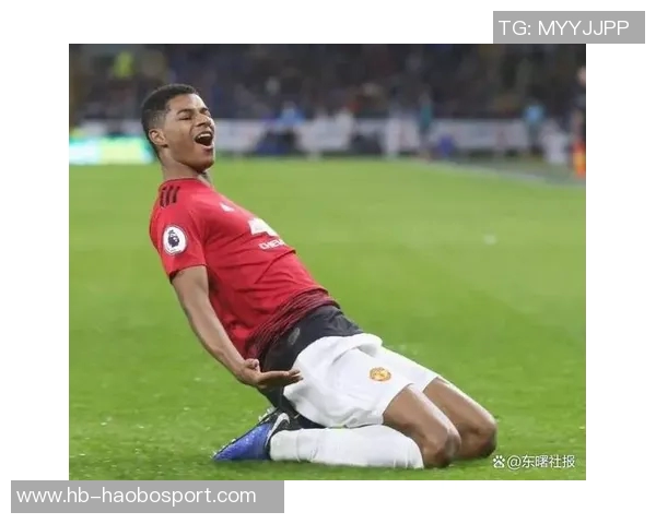 拉什福德积极备战国家德比训练照展现全力以赴的决心与信心